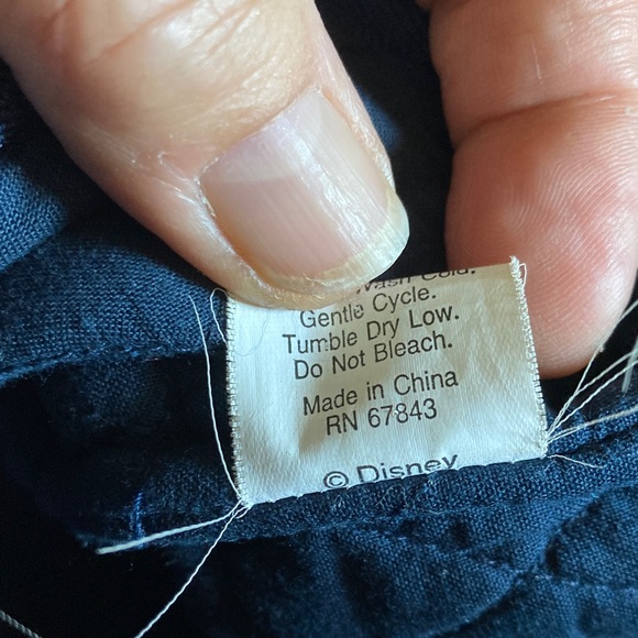 Mickey Mouse Patriotic quilted bag.14" x 10". Used. Zipper & 6 pockets on inside - Picture 9 of 9